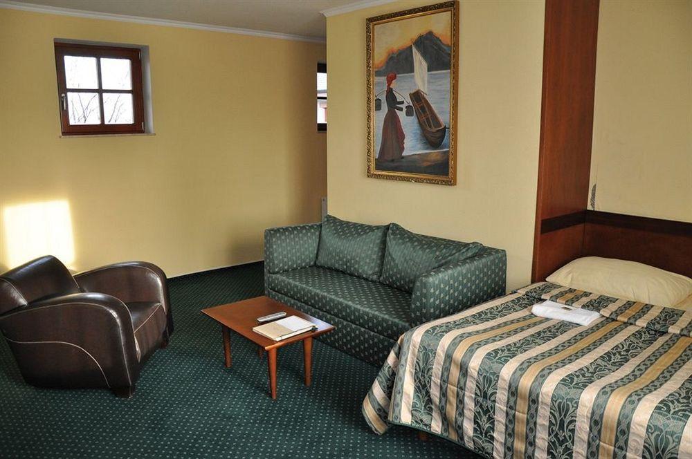 Hotel Terasa Frýdek-Místek Exteriör bild
