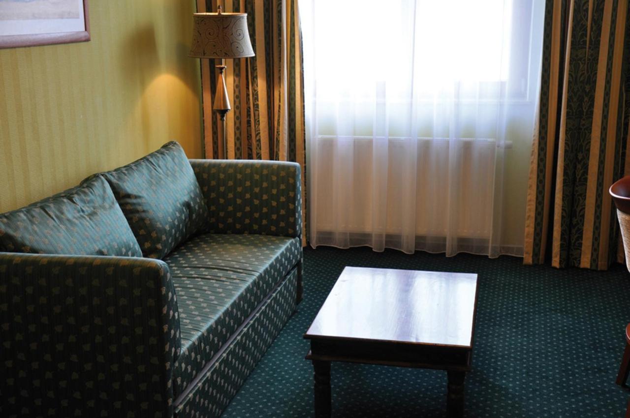Hotel Terasa Frýdek-Místek Rum bild